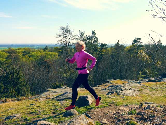 Traillöpning till toppen på Balsberget