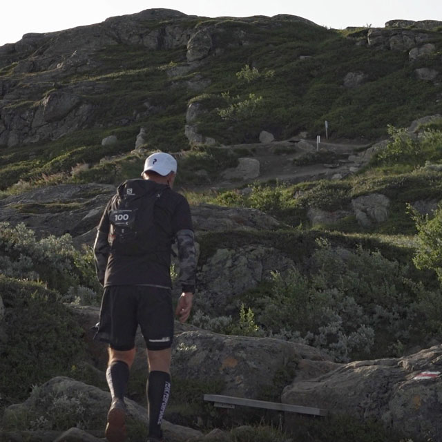 Bergsloppet Vertikal K i Åre. Per på väg mot toppen.